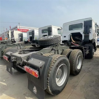 Tractor truck HOWO SinoTruck