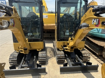 CAT 302 Excavator