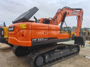 Doosan DX225LCA Excavator