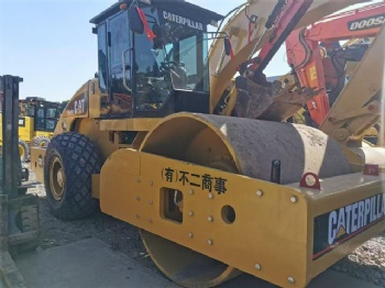 CAT CS-683E Road Roller