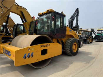 XCMG XS223J Road Roller
